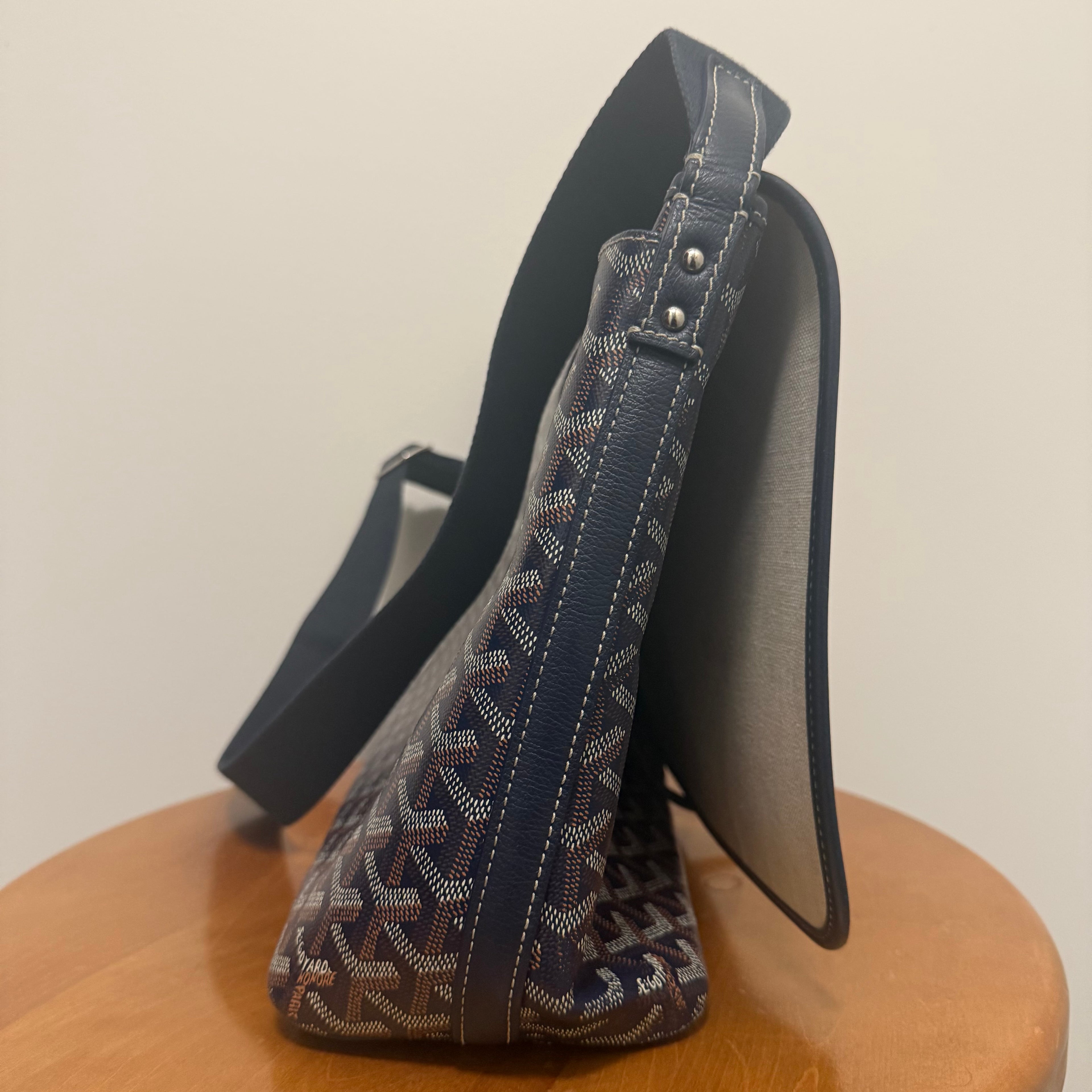 Goyard Capetein Messenger Bag Canvas Navy Blue