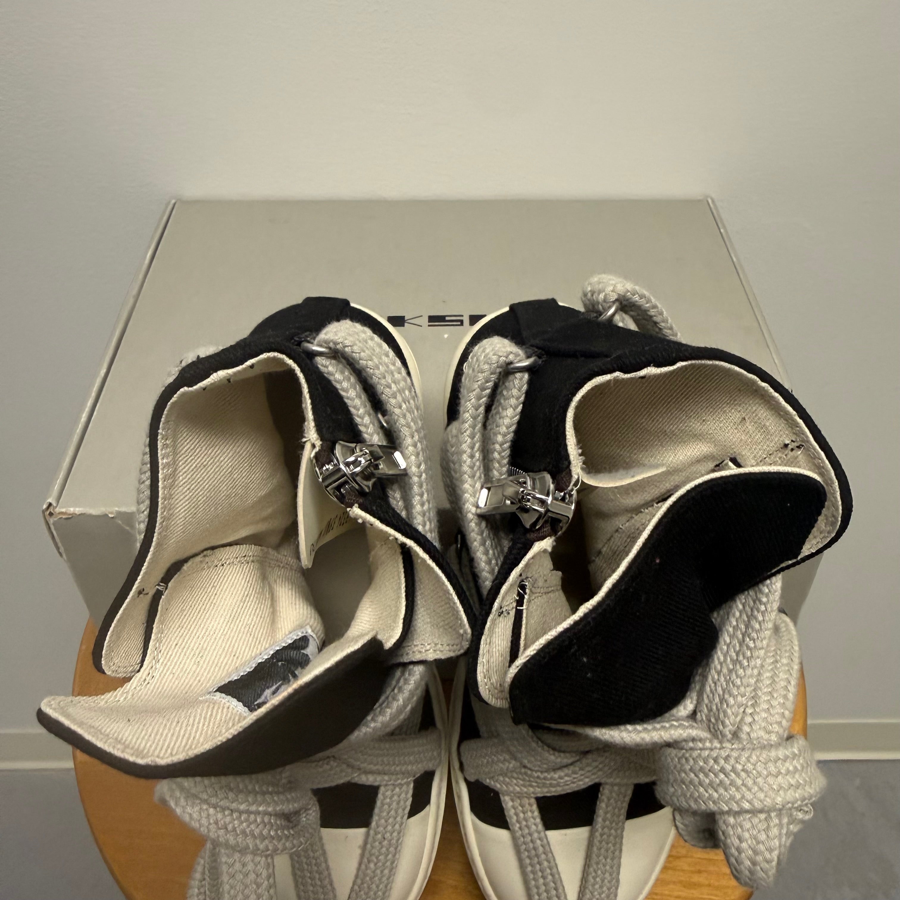 Rick Owens Ramones Hexagram Jumbo Lace Sz 7 US (39.5 EU)