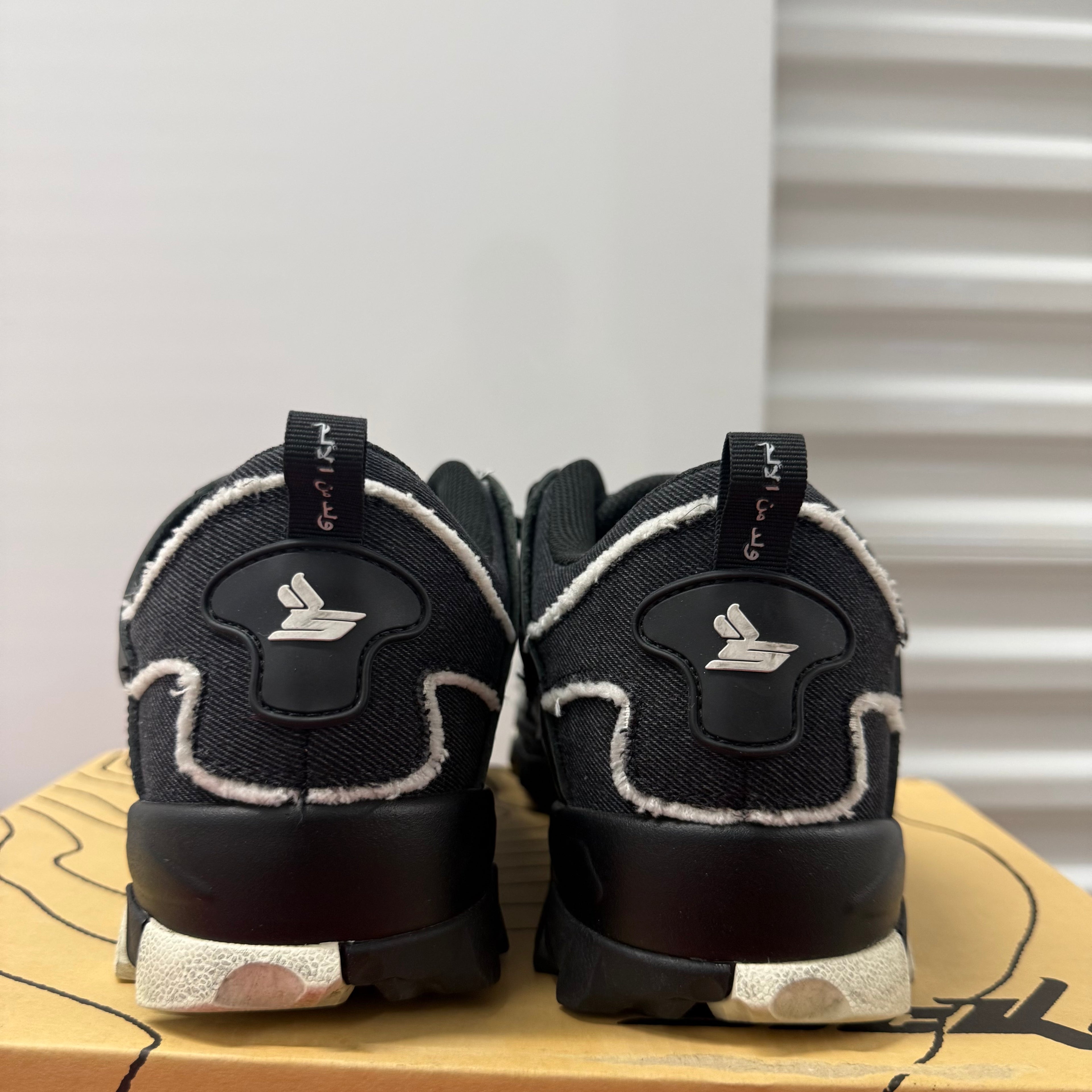Sicko Black XVessel Hiking Shoe Size 9