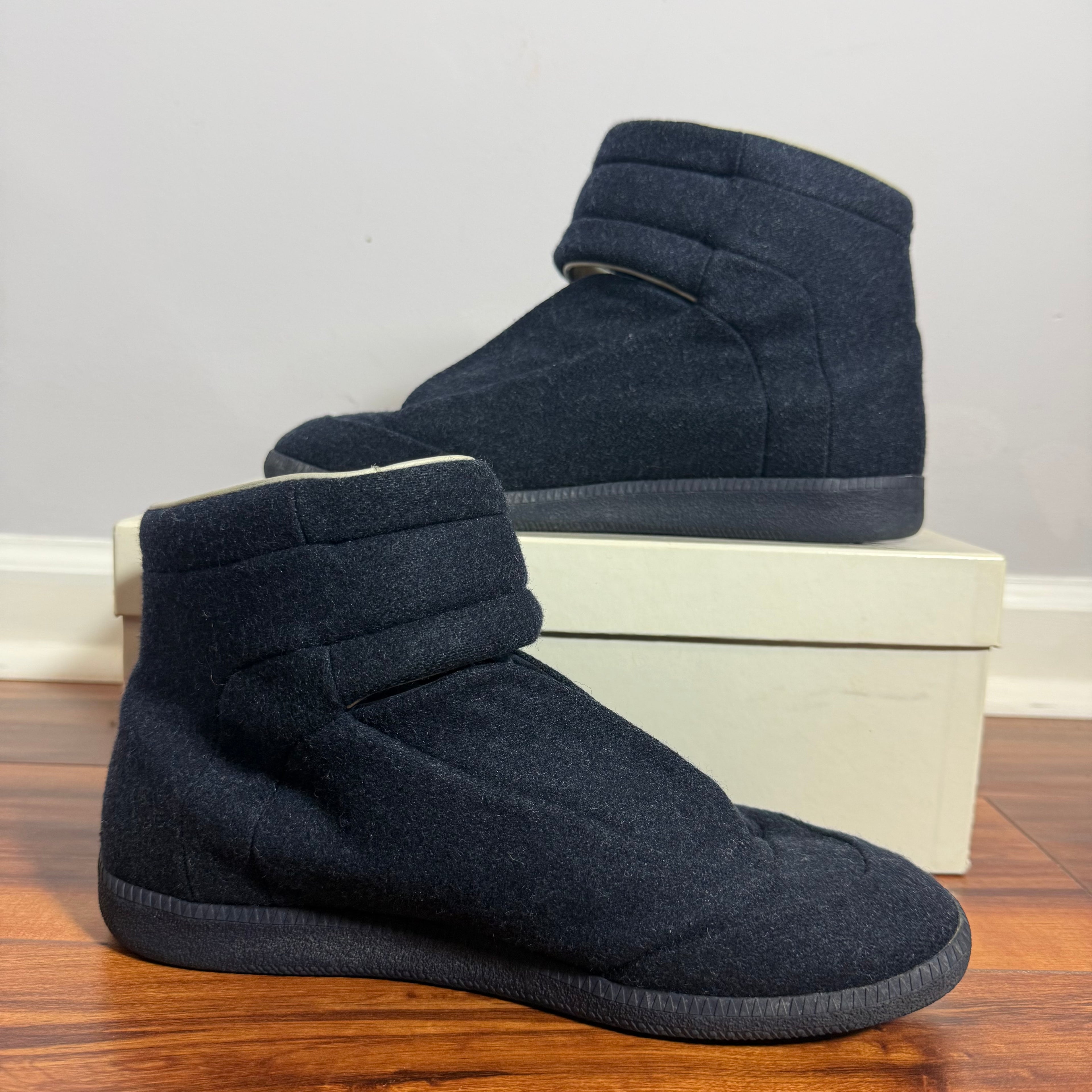 Maison Margiela Navy Blue Wool Future Size 9 (42)