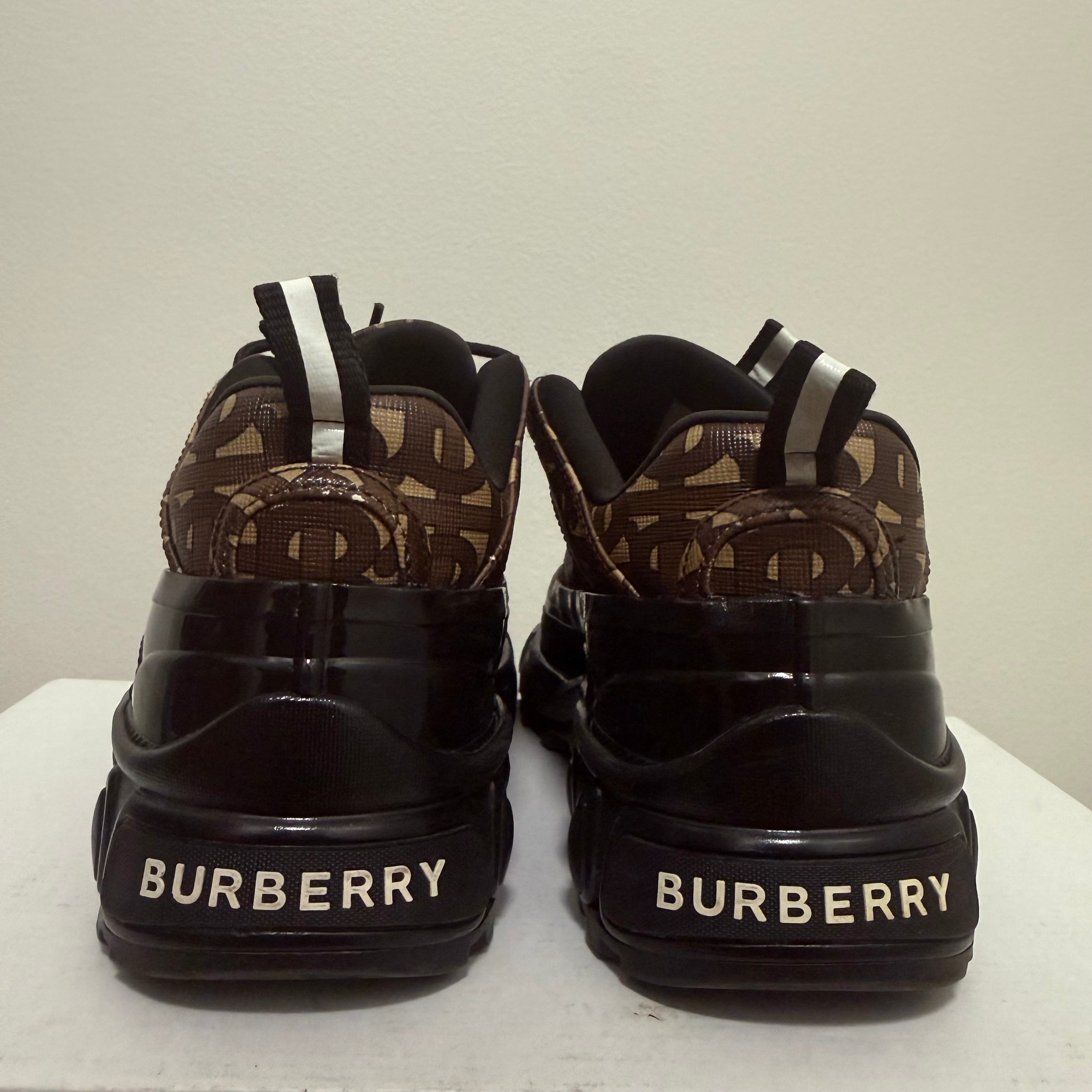 Burberry Arthur Mens Brown Leather Sneaker Size 7