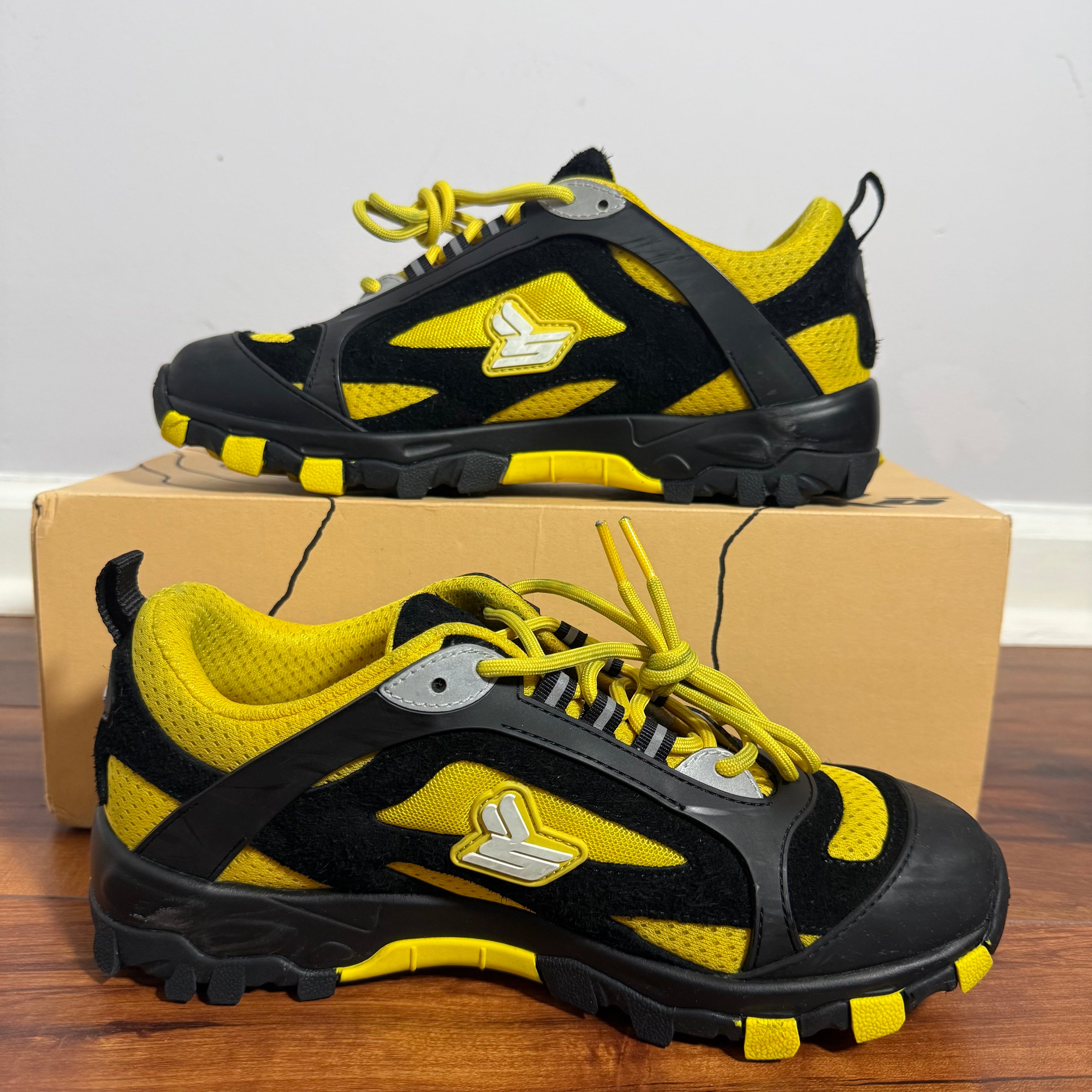 Sicko Hiking Shoe Lightning Yellow Size 8