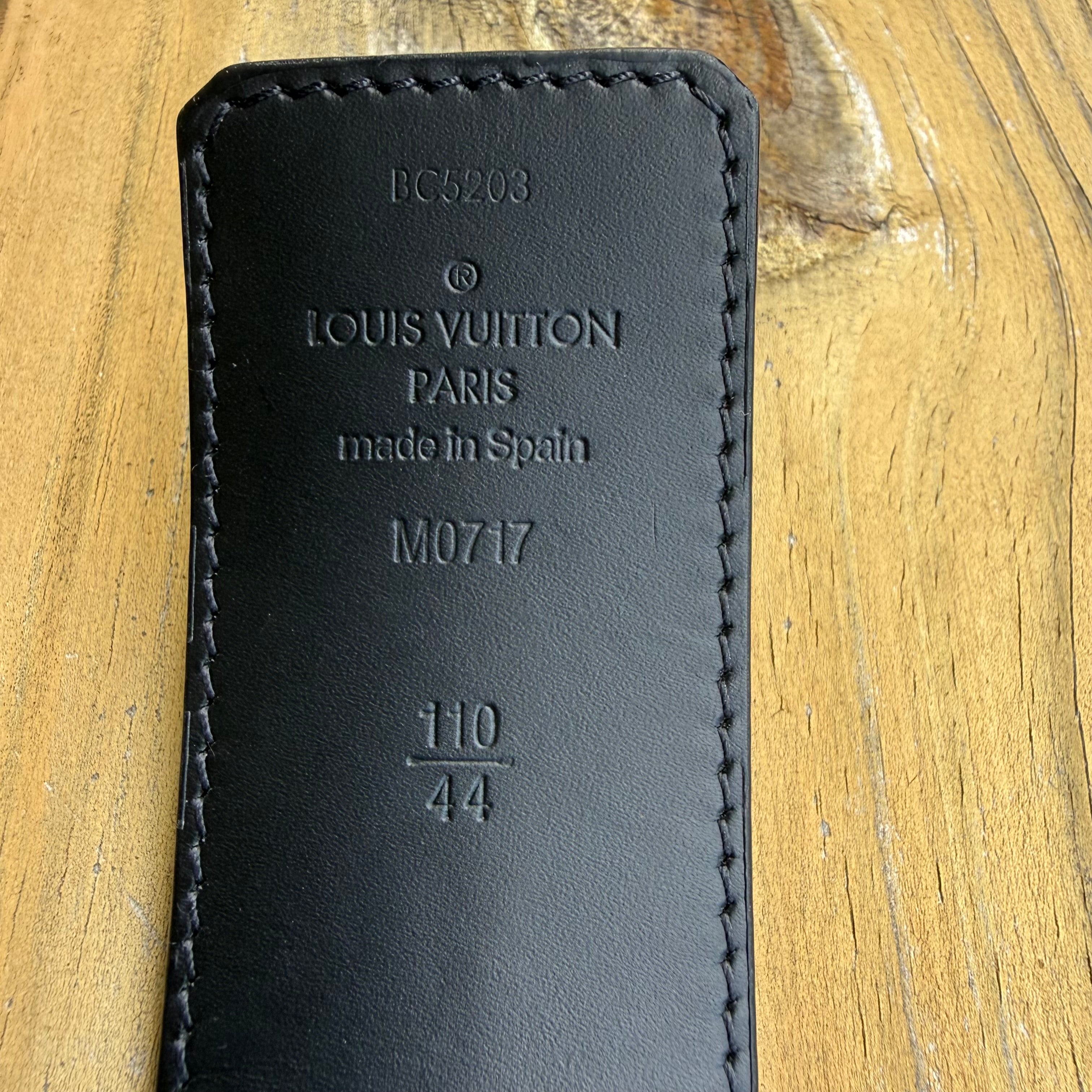 Louis Vuitton Shadow Reversible Belt Size 110/44