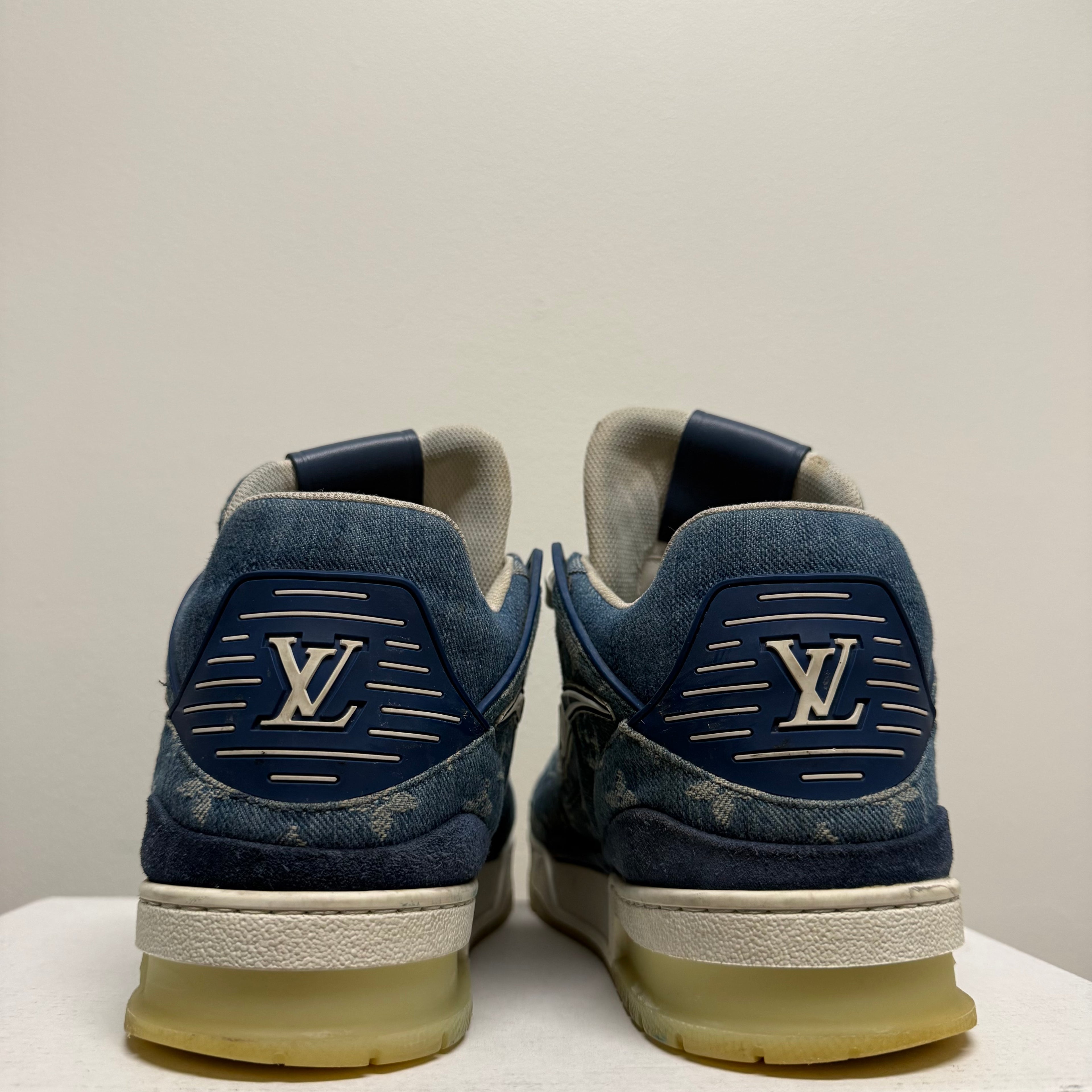 Louis Vuitton Trainer Denim Monogram Blue White Sz 8.5 (7LV)