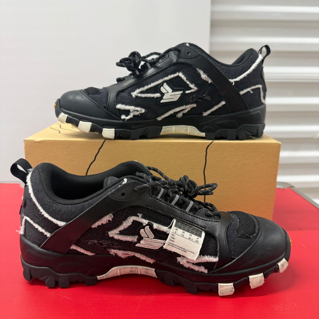 Sicko Black XVessel Hiking Shoe Size 9
