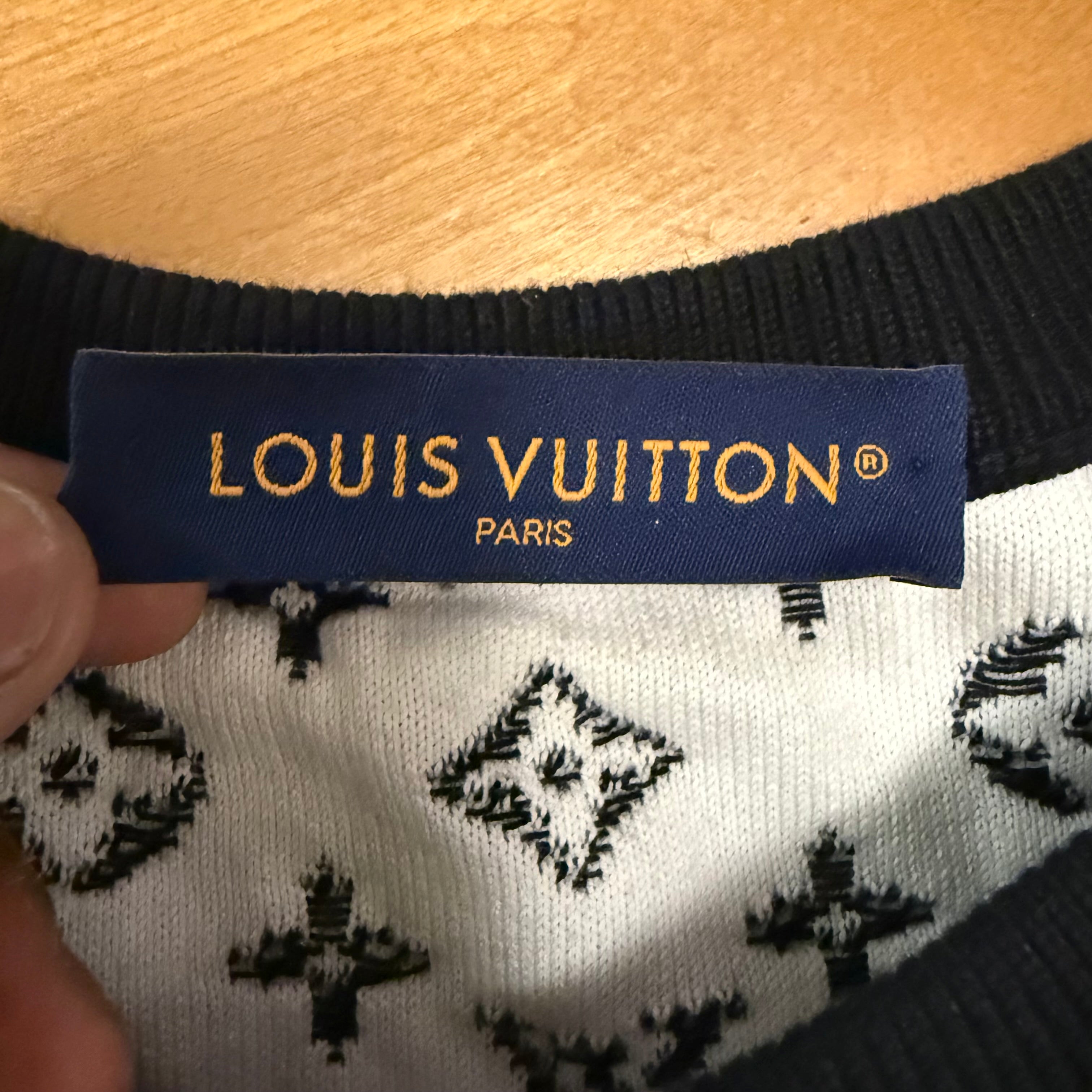 Louis Vuitton Black Gradient Monogram Cotton Crewneck Sz Small