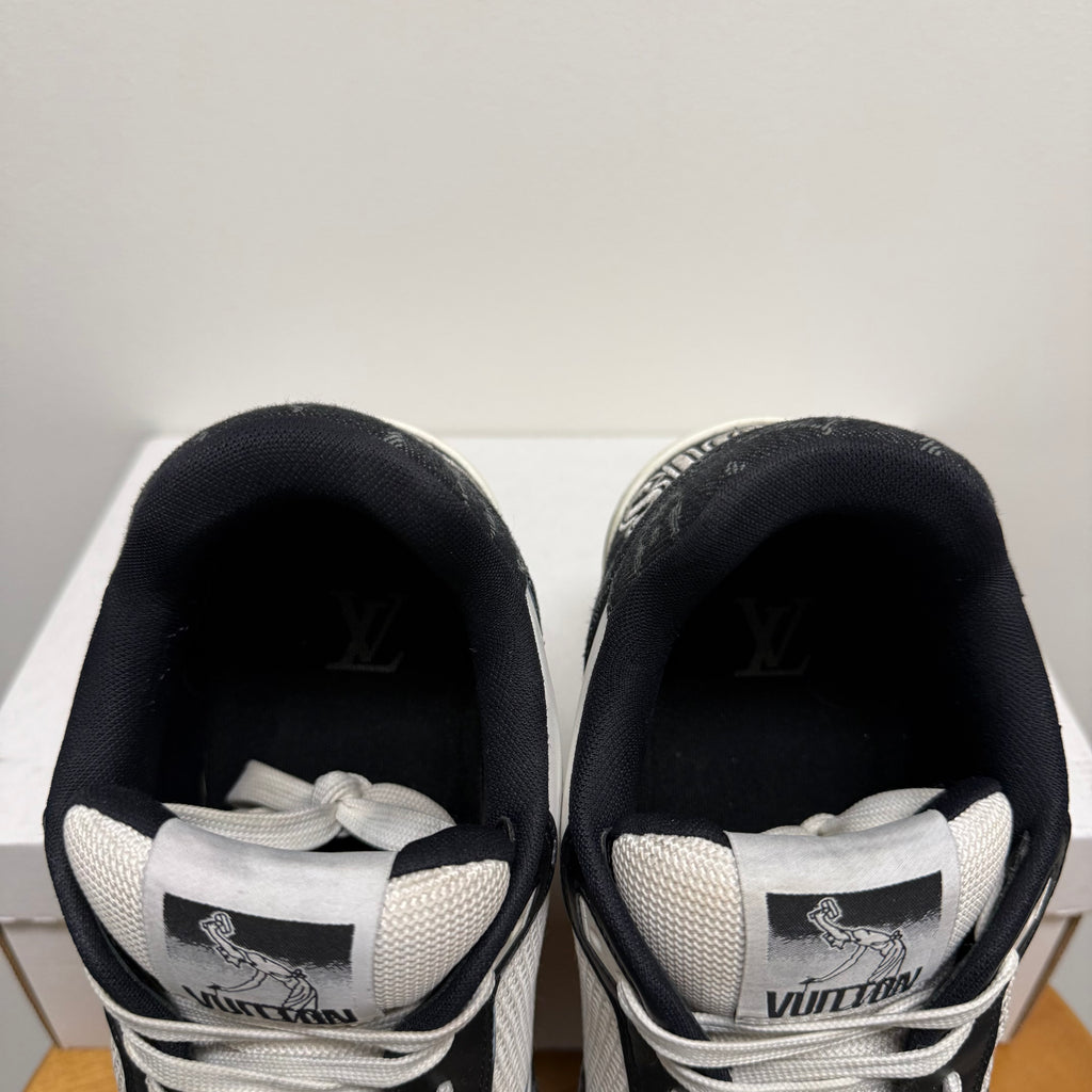 Louis Vuitton LV Trainer Sneaker Black/White Size 10 US (8.5 LV) Monogram Denim & Strap