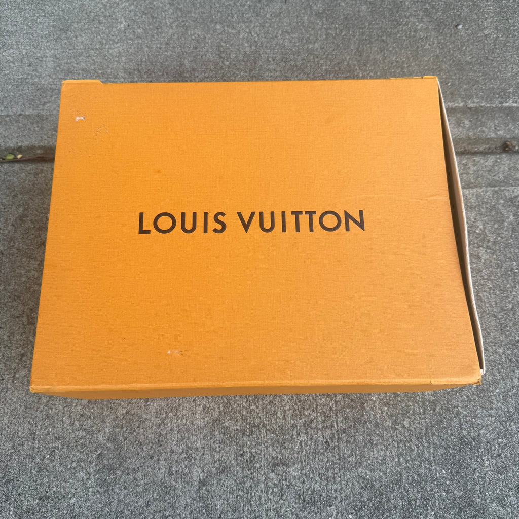 Louis Vuitton Trainer 2 Green White Size 8 LV