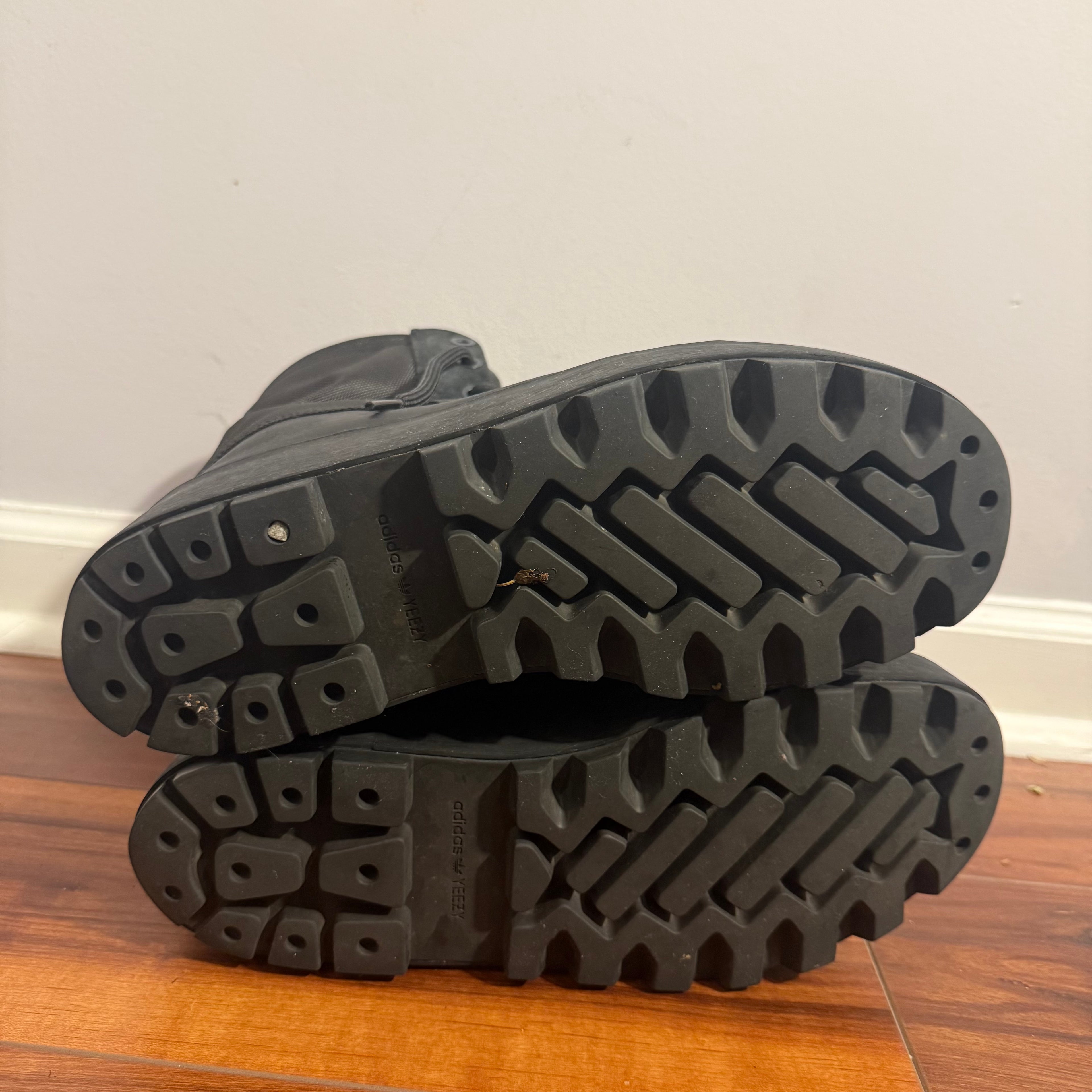 Yeezy Black Pirate 950 Boots Size 11