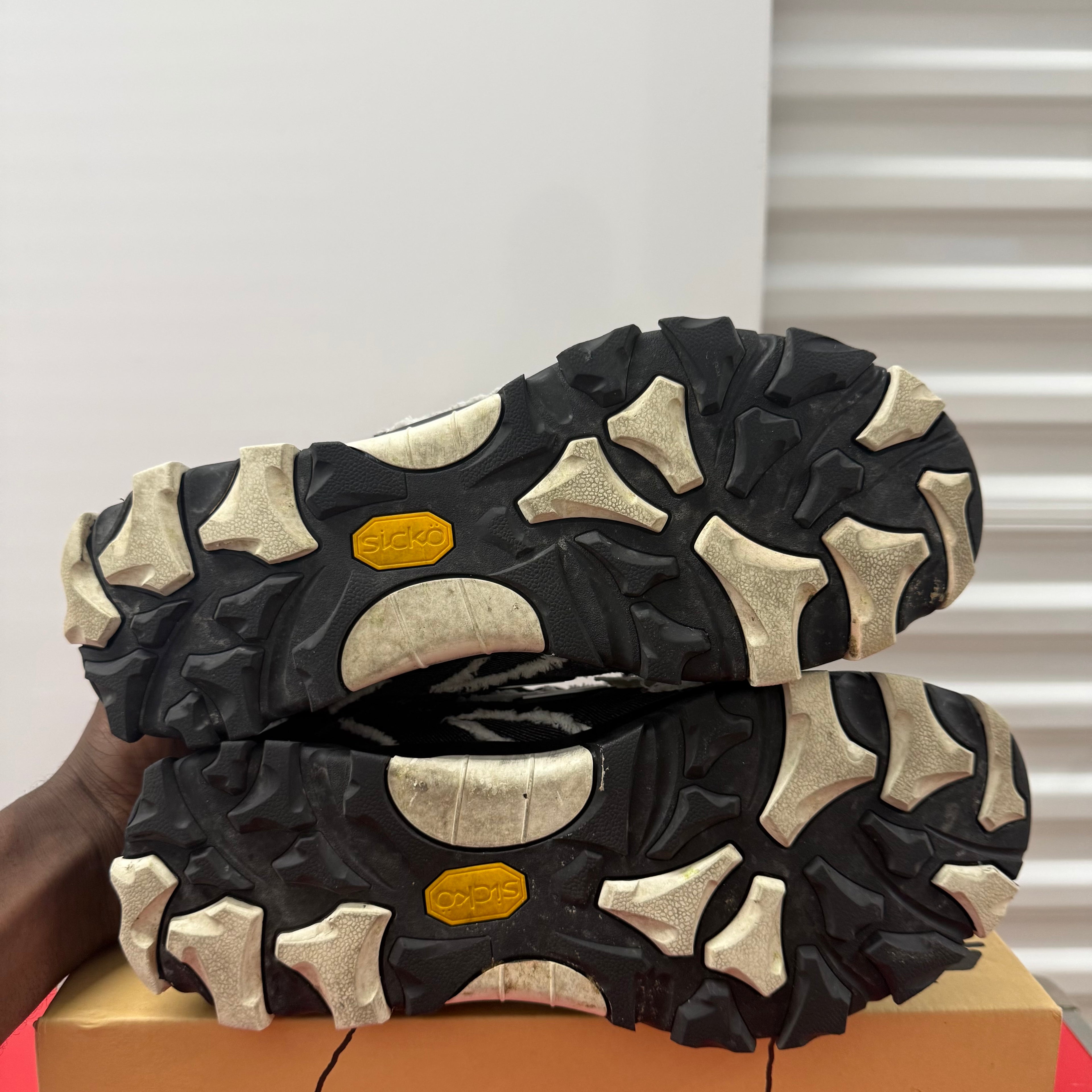 Sicko Black XVessel Hiking Shoe Size 9