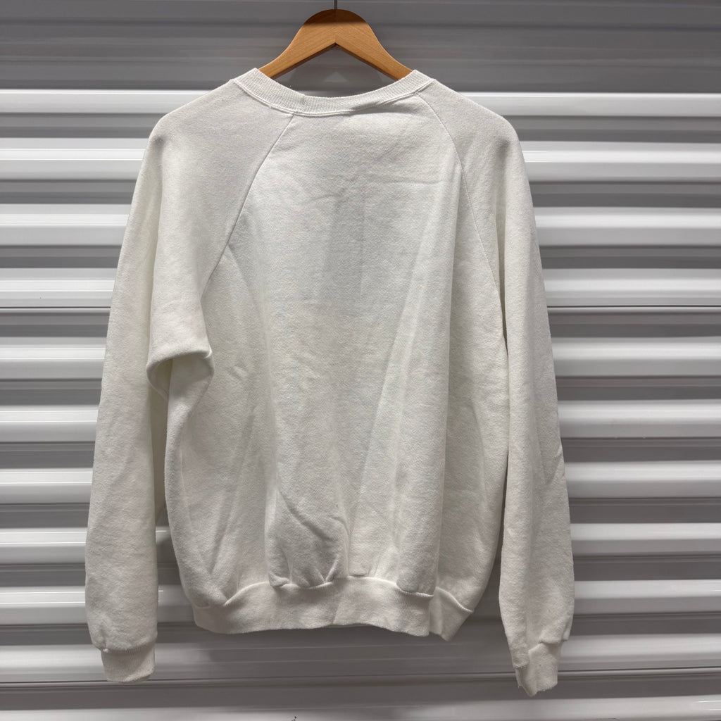 Vintage Ukraine White Crewneck Size XL