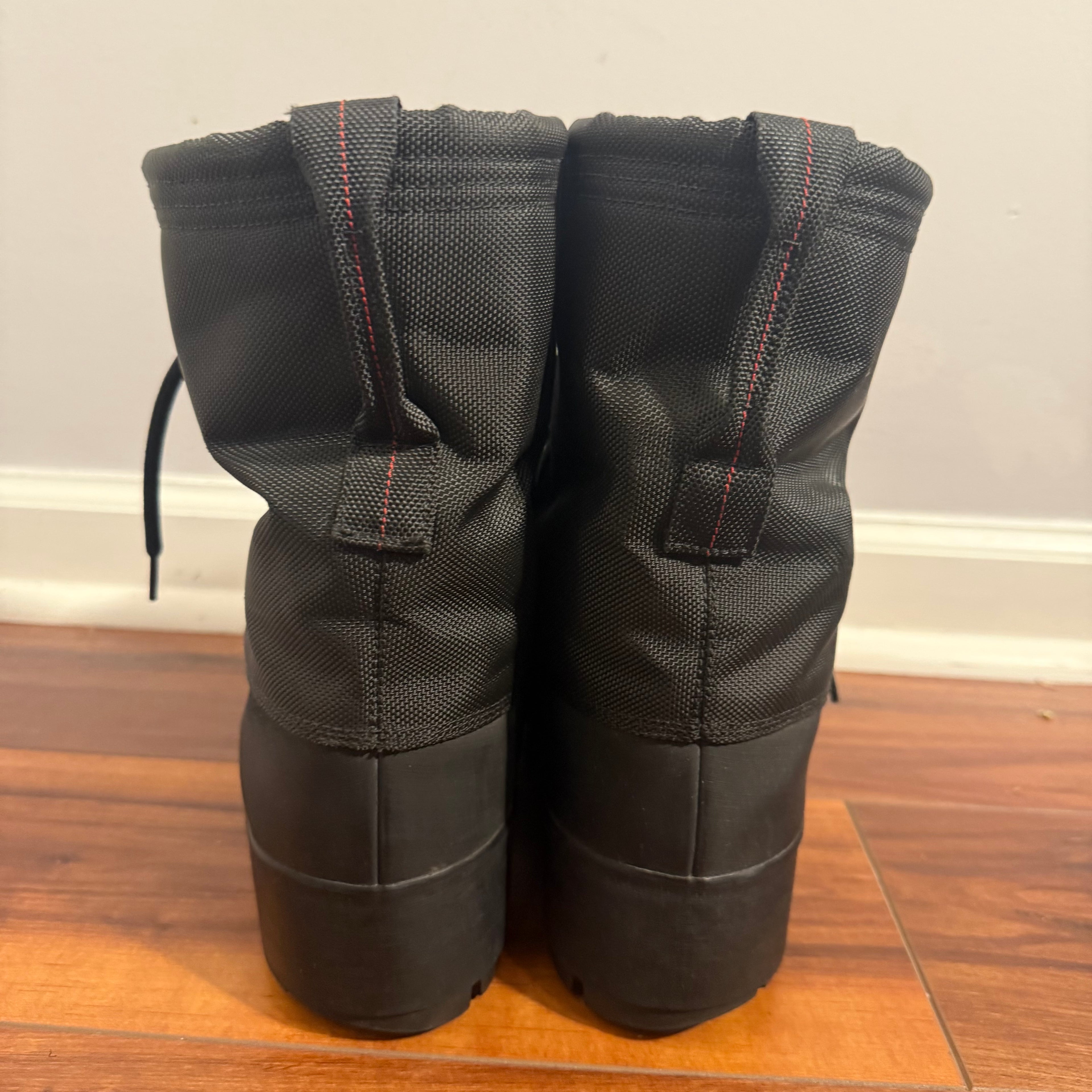 Yeezy Black Pirate 950 Boots Size 11